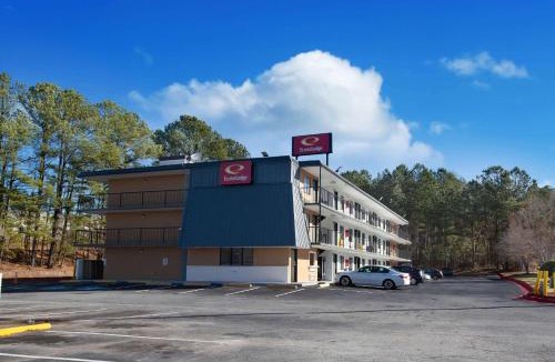 Lithonia Cabin | Econo Lodge Lithonia - Atlanta East
