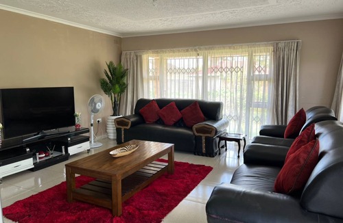 Harare Cottage | Elegant 3-Bed Cottage, Shared Pool, Prime Location