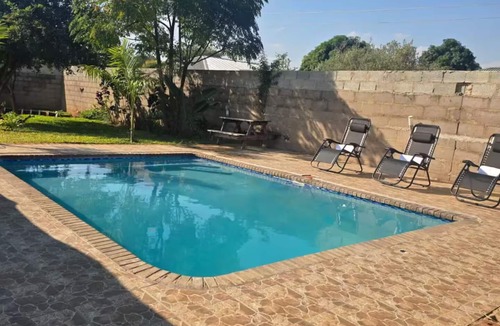 Victoria Falls House | Elephant's Crest Modern Cozy Home, Pool, Solar