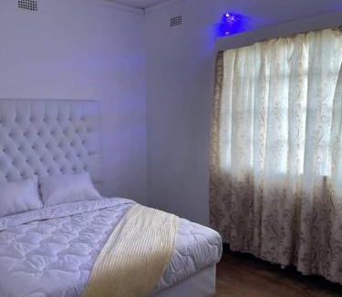 Harare Bed & Breakfast | Elgin Guest