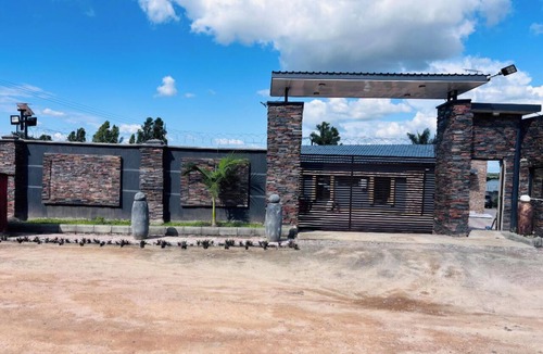 Kitwe Apartment | emca homes fully furnished apartment in the peaceful riverside Kitwe
