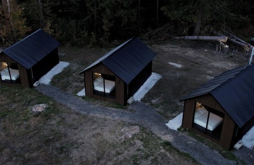 Brandon Cabin | Emrose Luxury Cabins 10