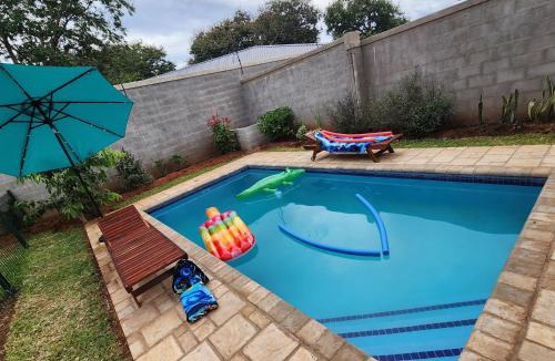 Victoria Falls Villa | Entire Villa with Pool Vic Falls