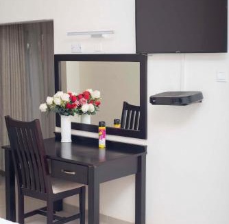 Kwekwe Apartment | Executive comfort with premium workspace - 2334