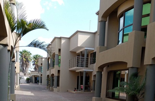 Lusaka Central Apartment | Executive fully furnished apartment close to amenities