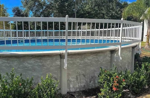 Bayou Oaks House | Exquisite bungalow with shared pool, washer & dryer, and WIFI