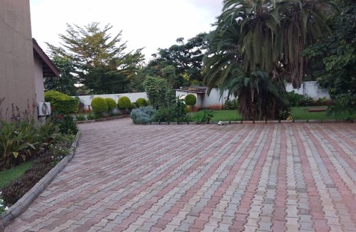 Cathedral Hill House | Family Friendly Sunningdale House in Lusaka, close to Malls and Embassies