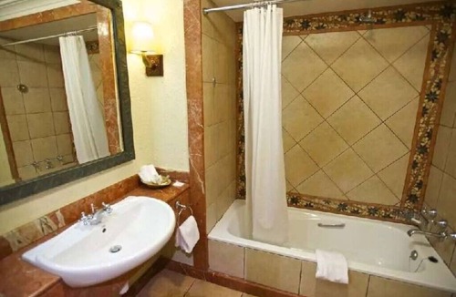 Victoria Falls House | Family Room accommodating Four