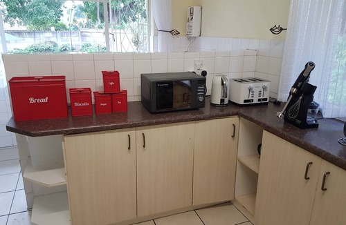 Harare House | Fantastic 3-bedroom house in Harare with a fabulous garden and full amenities.