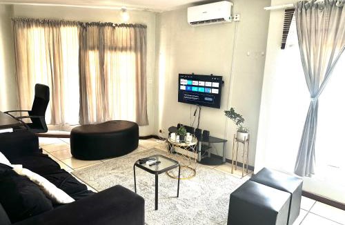 Gaborone Apartment | Feel At Home Cosy Apartment