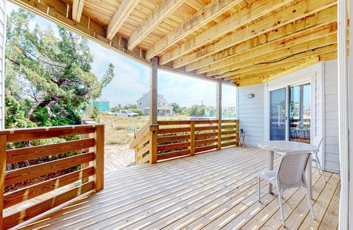 Duck House | Flip Flops Inn