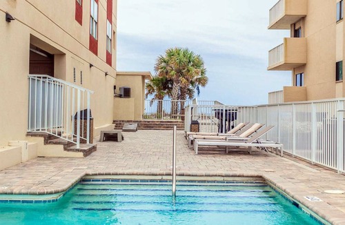 Fort Walton Beach Condo | Fort Walton Beachfront Condo | Free Seasonal Beach Service & More!