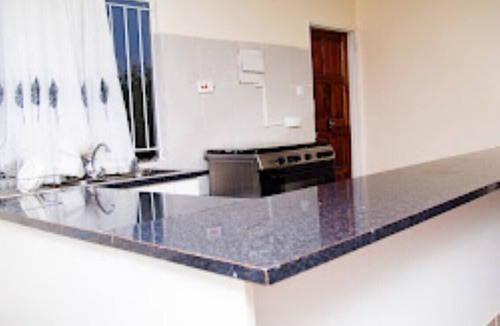 Harare House | Four Beautiful 3 BED Northway Holiday Homes