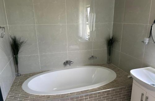 Kwekwe Apartment | Gaison Home garden view - 2323