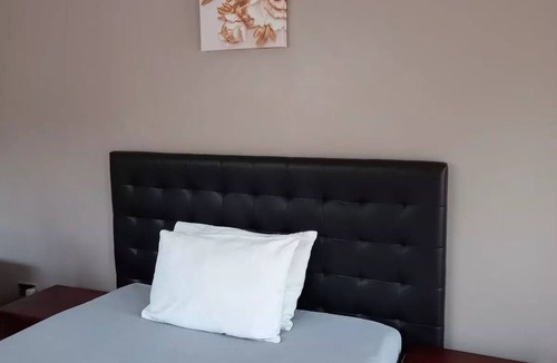 Harare East Hotel | Garden 2 - en-suite