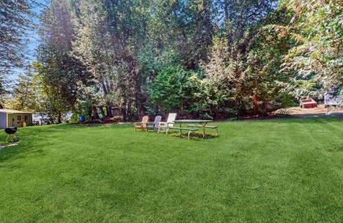 Charlotte House | Garden Island's Pine