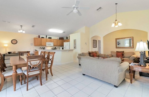 Highgate Park Villa | Gated 4 bed with Pool and Spa close to Disney