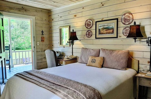 Clarkesville Hotel | Glen-Ella Springs Hotel & Restaurant