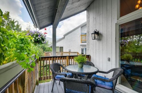 Warren House | Golf, Hike & Swim: Gem < 1 Mi to Sugarbush Resort