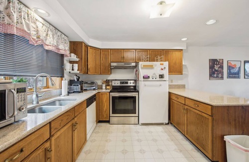 North Creek House | Gore Mtn Getaway | Covered Heated Pool + Foosball + Billiards | Chatiemac