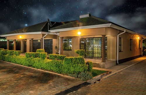 Harare East House | Gorgeous 4-bedroom house with WiFi in Harare