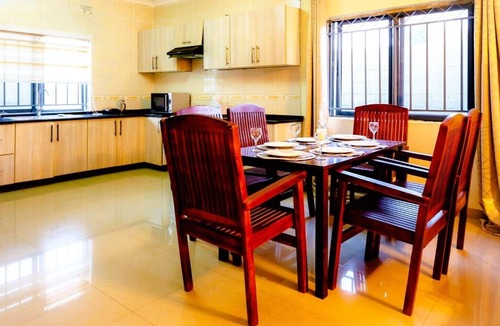 Chiawa Conservancy House | Grand Escape w/Private Pool and Free Wi-Fi — Sleeps Large Groups