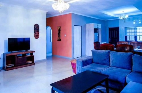 Lusaka Central House | Grand Retreat for Large Groups w/Pool & Solar Backup Power