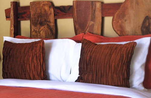 Dete Cabin | Gwango Elephant Lodge