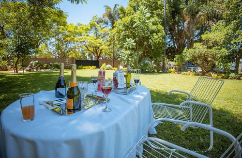 Harare Apartment | Harare Deluxe Homes- Grey-Suite Self contained studio with workspace and wifi