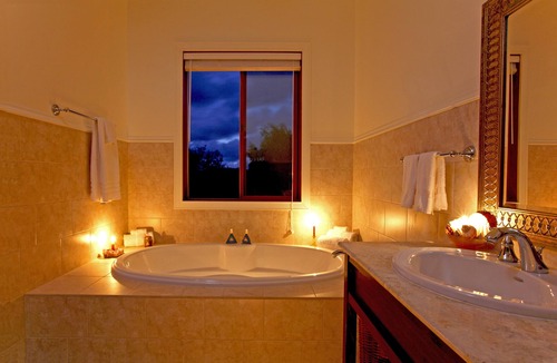 Kapaau Hotel | Hawaii Island Retreat