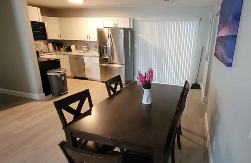 Ridge Wood Heights House | Heated pool & SPA 3bd/2bth, near Siesta Key Beach