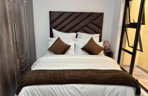 Midlands House | Hidden Gem near Samlevy village