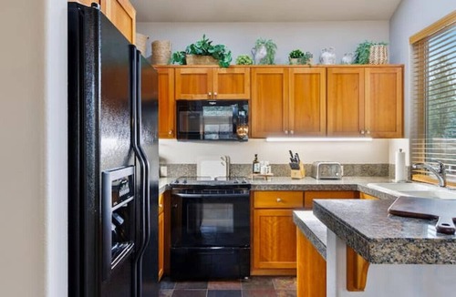 Redmond Condo | Highland Escape at Eagle Crest/private hot tub/resort passes