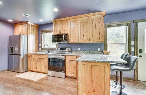 Viola House | Hike, Fish & Relax: Kickapoo River Cabin!