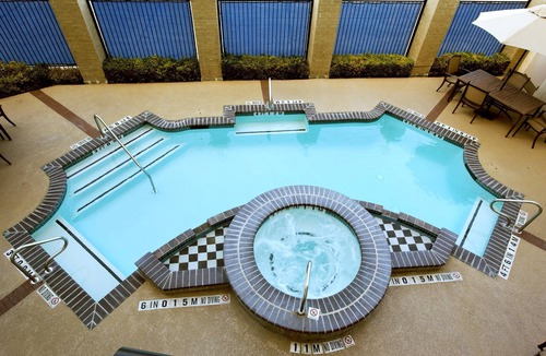 Near East Side Hotel | Holiday Inn Express San Antonio Rivercenter Area, an IHG Hotel