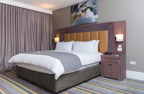 Target Area Hotel | Holiday Inn - Mutare by IHG