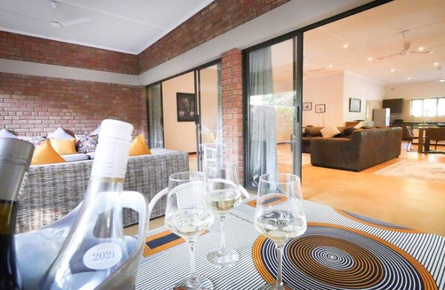 Victoria Falls House | Holiday Rental Home in Victoria Falls