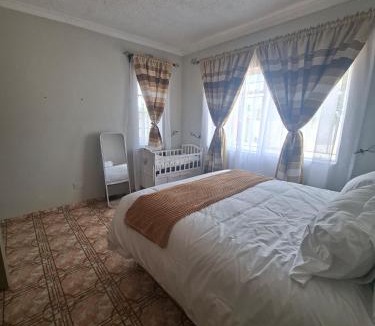 Harare Apartment | Home away from home in Sunway City, opposite Zimre Park Ruwa