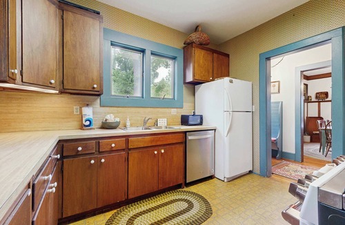 Lake Junaluska House | Homey two-story home with shared pool, WiFi, & full kitchen - dog-friendly
