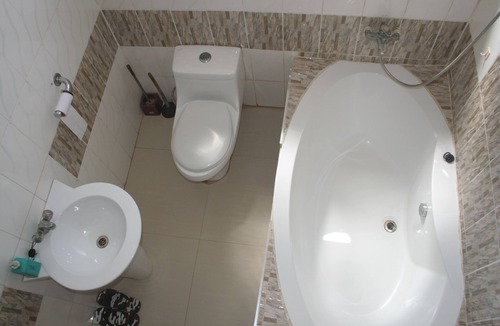 Lusaka Cabin | Honeybed Lodge