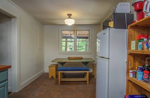 Transylvania County House | Horseshoe Hollow, Private Log Cabin on 10 acres