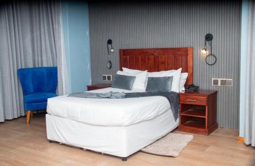 Kwekwe Hotel | Hotel Redcliff