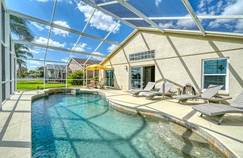 Sabal Harbour Apartment | Huge Pool, Near Beaches, IMG, UTC, Great Clubhouse