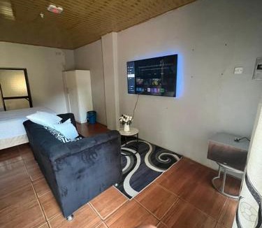Greendale Bed & Breakfast | Humba Villa