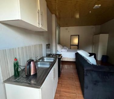 Greendale Bed & Breakfast | Humba Villa