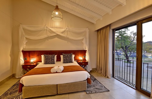 Dete Hotel | Hwange Safari Lodge