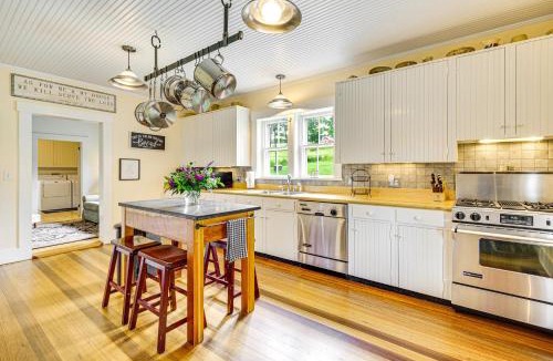 Lyndon Center House | Idyllic Vermont Farmhouse: Mtn Views on 200 Acres!