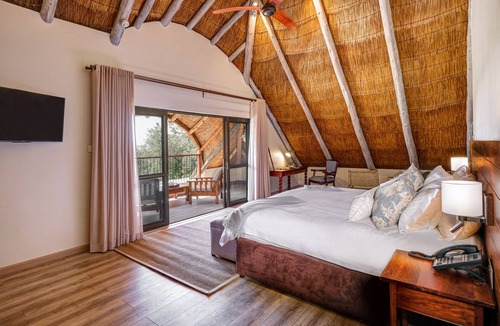 Victoria Falls Hotel | Ilala Lodge Hotel
