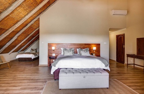 Victoria Falls Hotel | Ilala Lodge Hotel