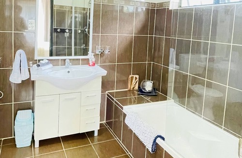 Inave Tapere House | Inave Oasis Holiday Homes